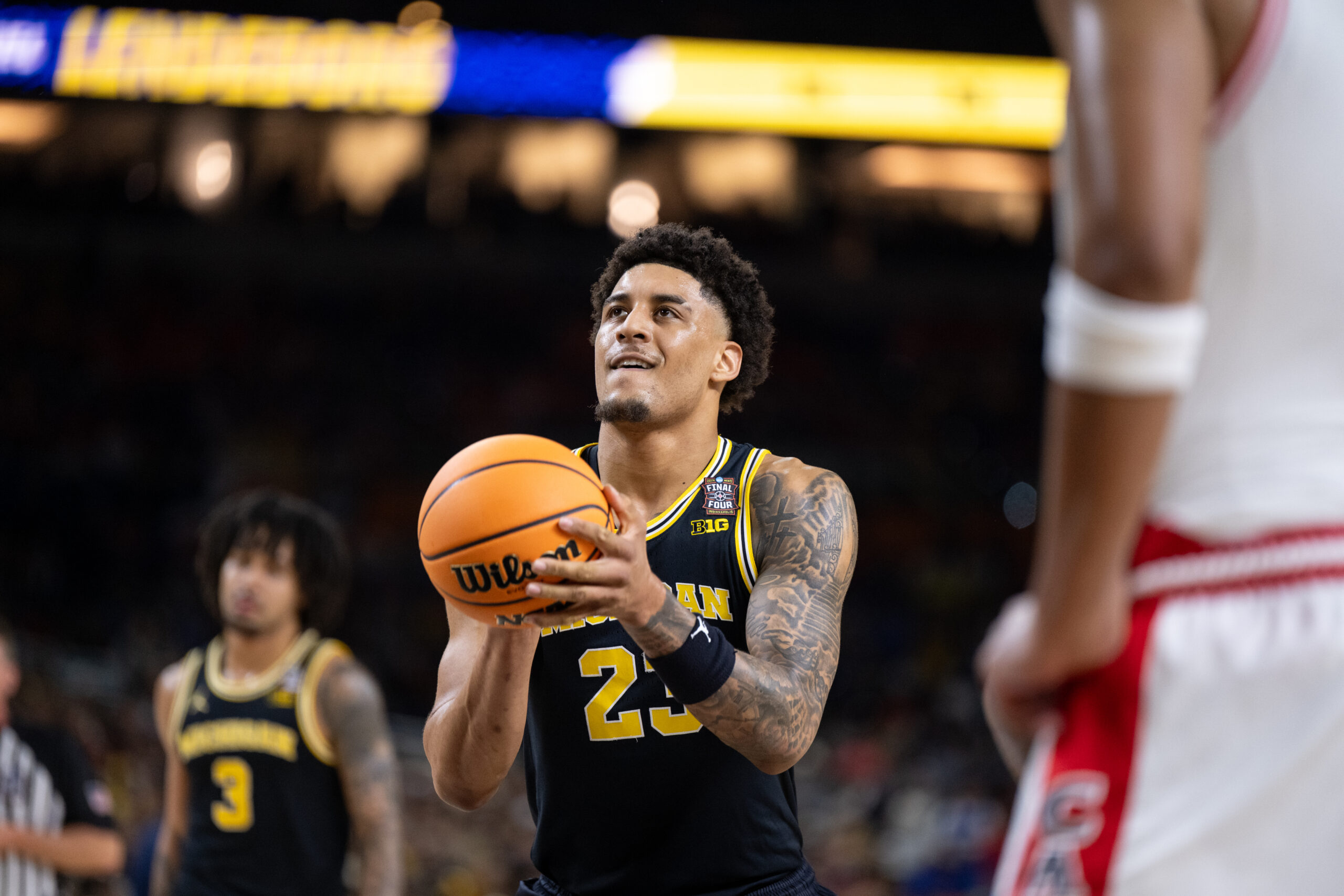 The Midwest Region top seed and No. 3-ranked University of Michigan men's basketball team reached the 90-point plateau in its title run against the West's top seed Arizona, defeating the Wildcats 91-71 to advance to the NCAA Tournament Title Game