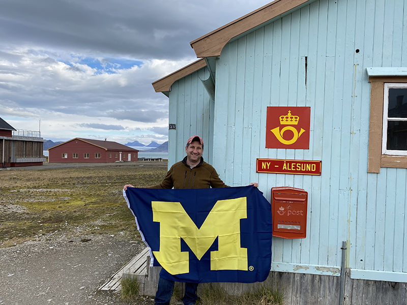 Andrew Block, ’05, traveled to the Svalbard archipelago or Norway, in the Arctic Ocean, where he visited the post office of Ny-Alesund – the northernmost post office in the world.