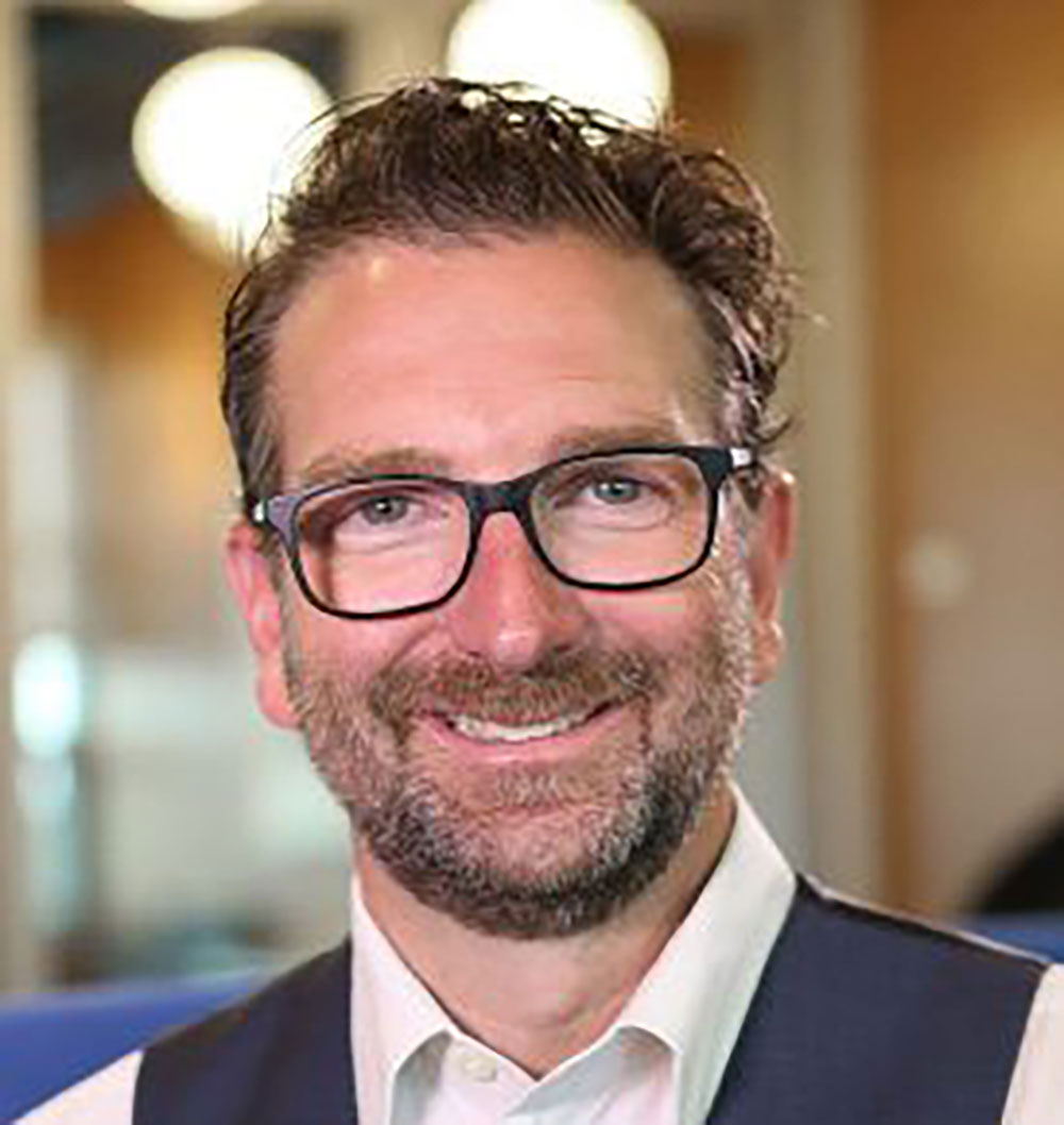 Headshot of Brian Arbeiter.