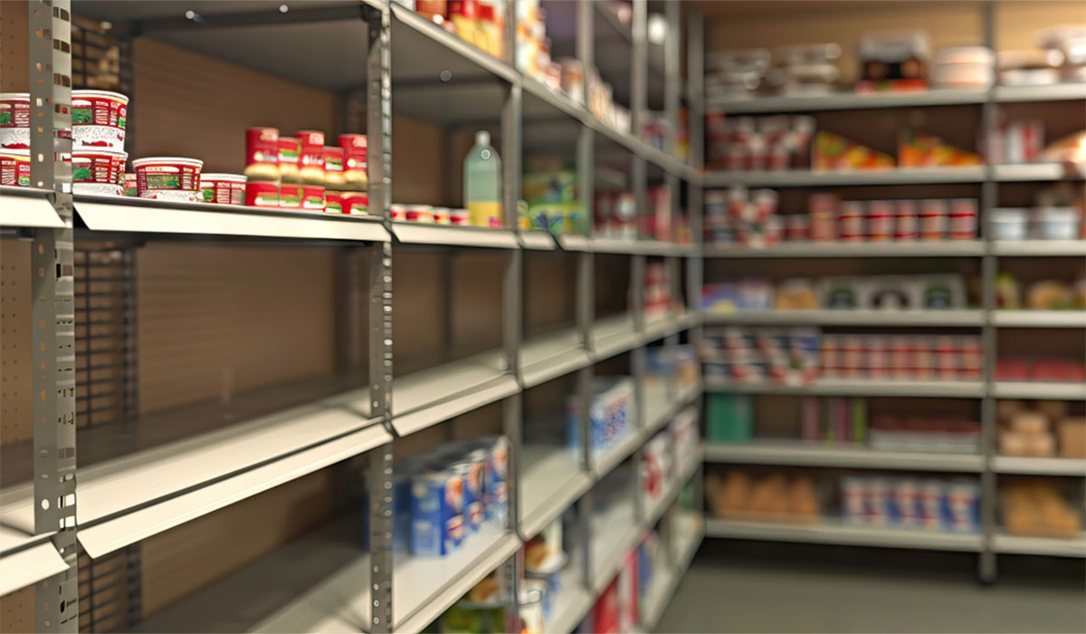 Empty 20shelves 20in 20food 20pantry