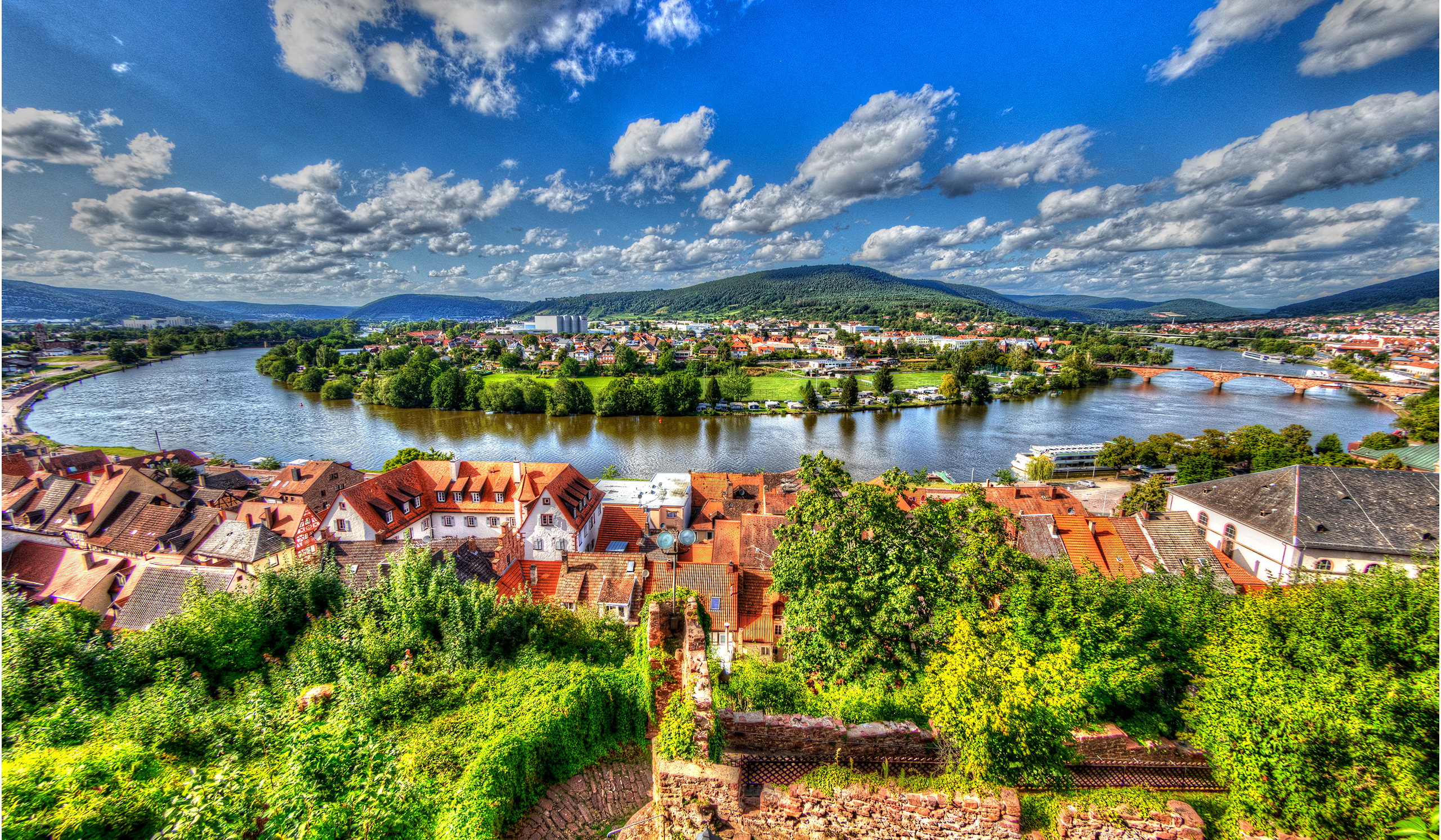 Europes Historical Rivers 2560x1493