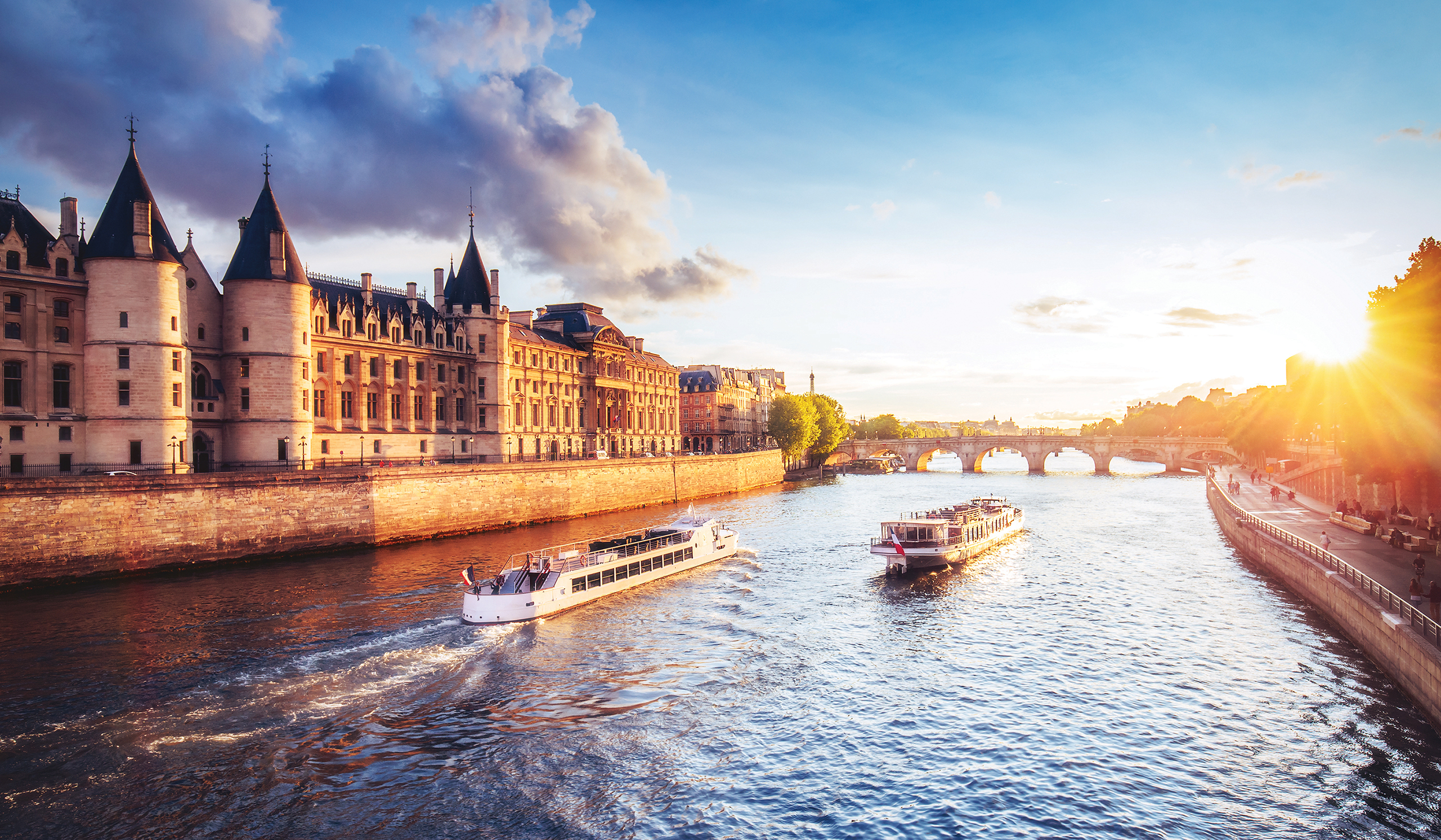 Grand Seine 2560x1493