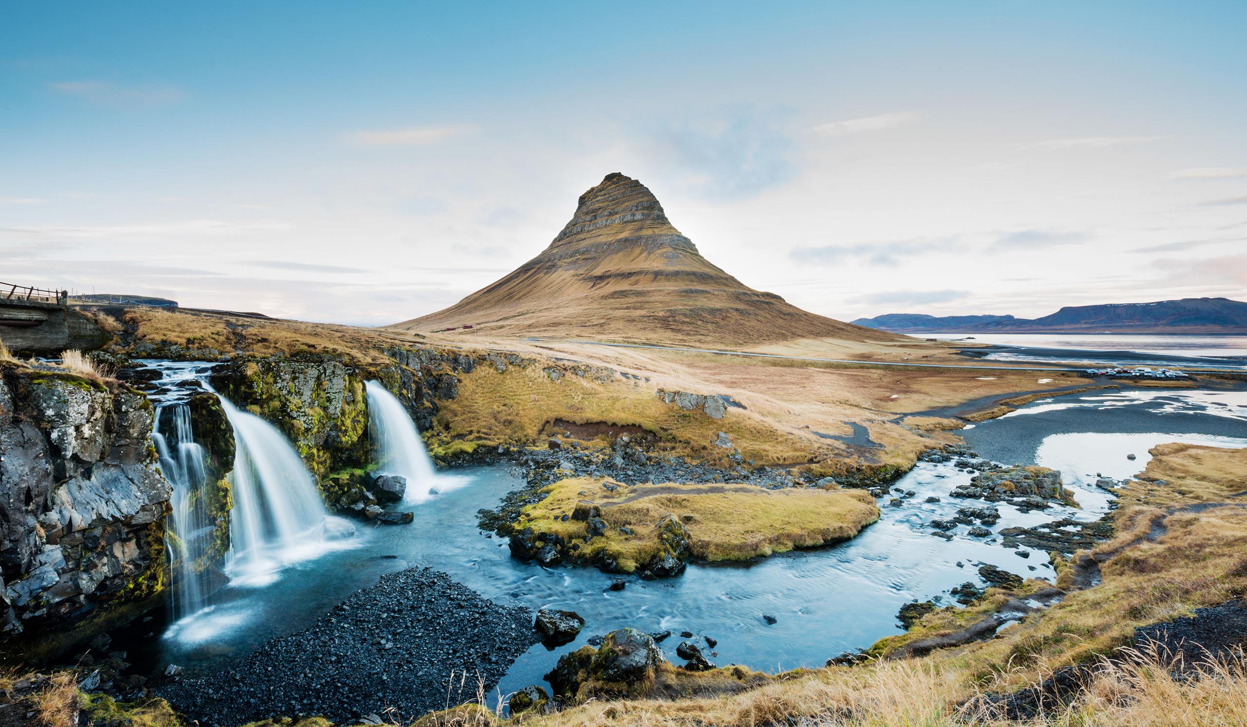 Icelandic Revelation 2560x1493