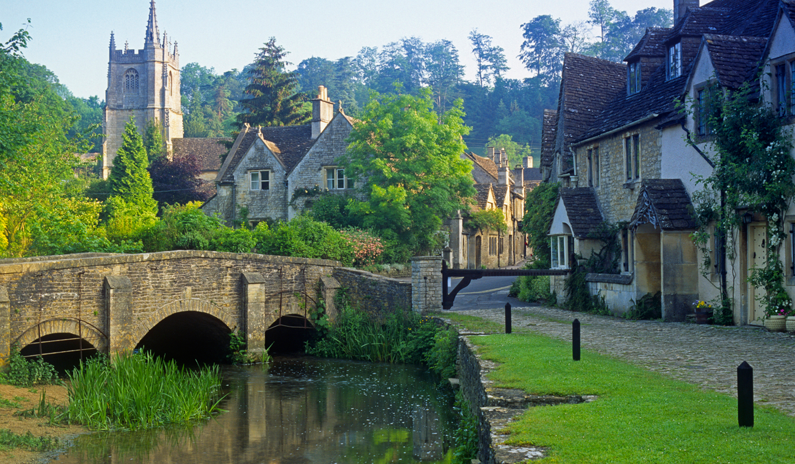 Journey Through Britain 2560x1493