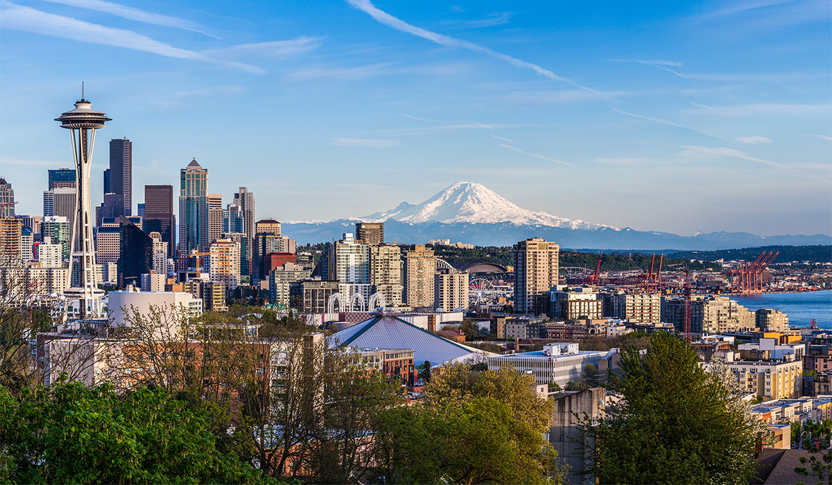 Seattle skyline, featuring the Space Needle and Mount Rainier