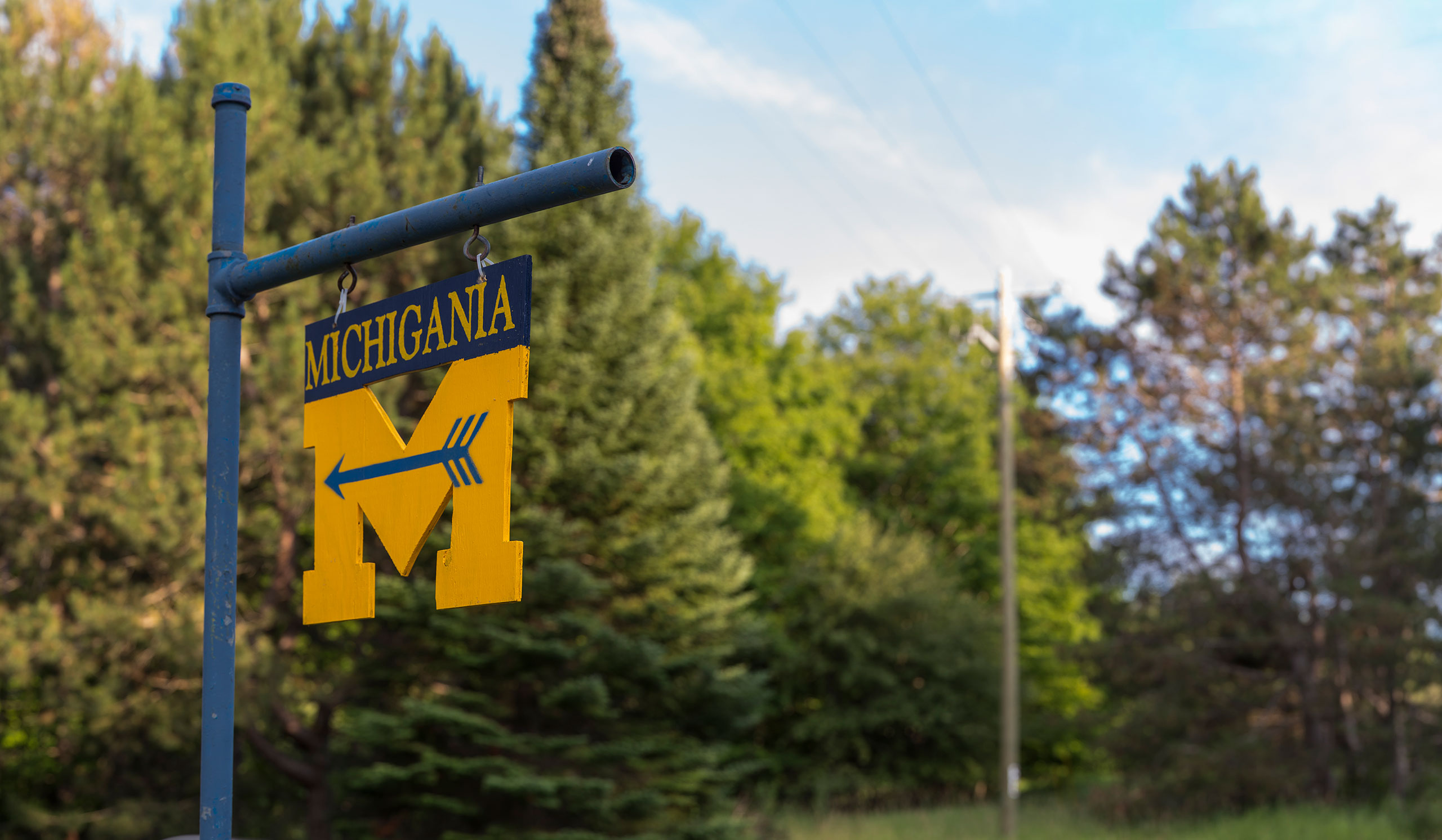 Michigania Sign