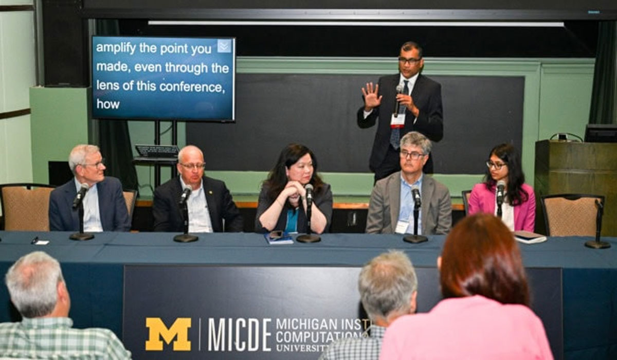 SciFM25 Speakers Panel