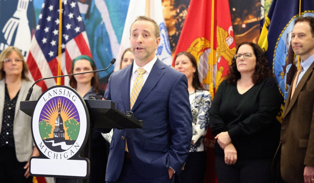 Man Speaking Podium Suit Capitol