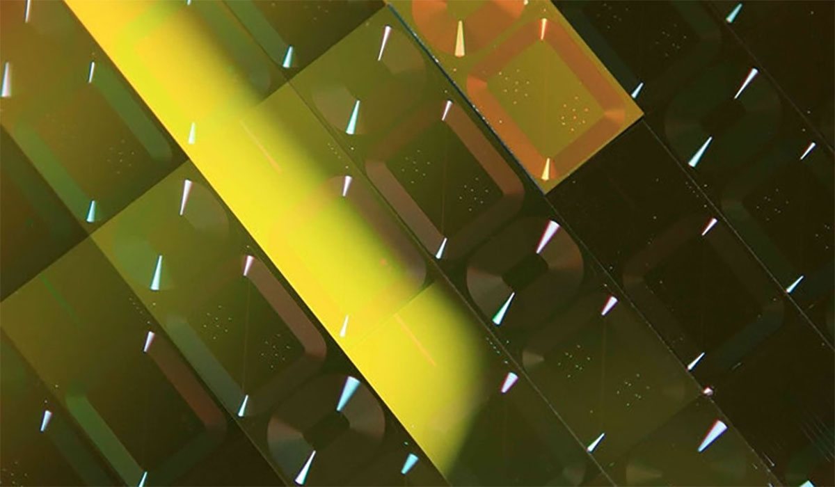 Photonic Chip Featured